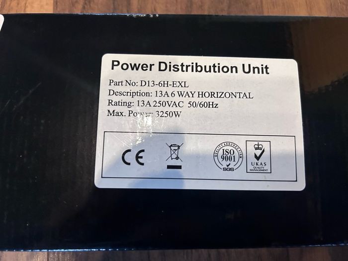 Excel 6 Way Horizontal PDU 6x UK Socket Passive 13A UK Plug Switched