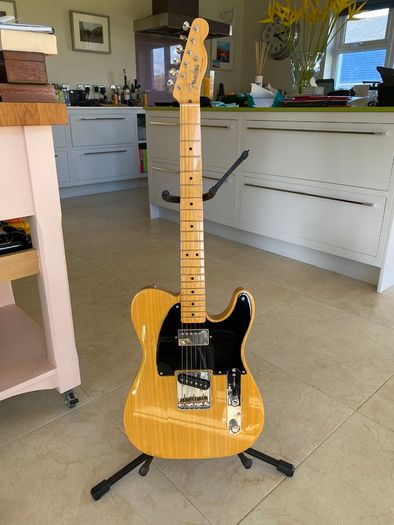 Fender 52 Telecaster American Vintage Reissue Limited Edition FSR. Albert Lee signature on back of headstock.