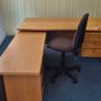 Office desks and chairs Image 9