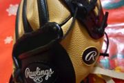 baseball catchers mitt 9"