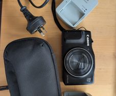 Canon PowerShot SX700 HS Digital Camera