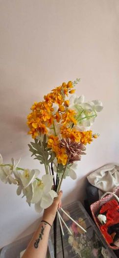 Wedding faux flowers