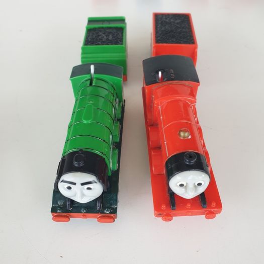Thomas the tank trackmaster bundle working