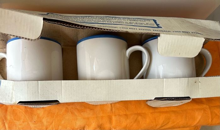 Carrigaline Pottery Single-Stripe Mugs x3