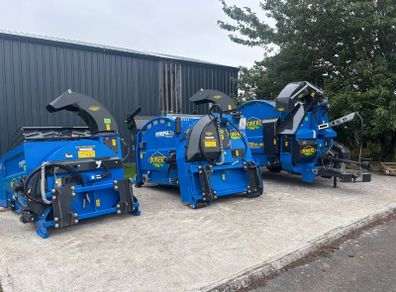 Roberts straw blowers