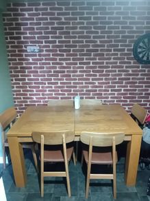 Kitchen table