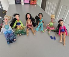 Collection of Disney princess dolls