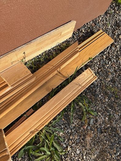 skirting board