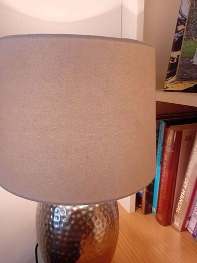Table lamp