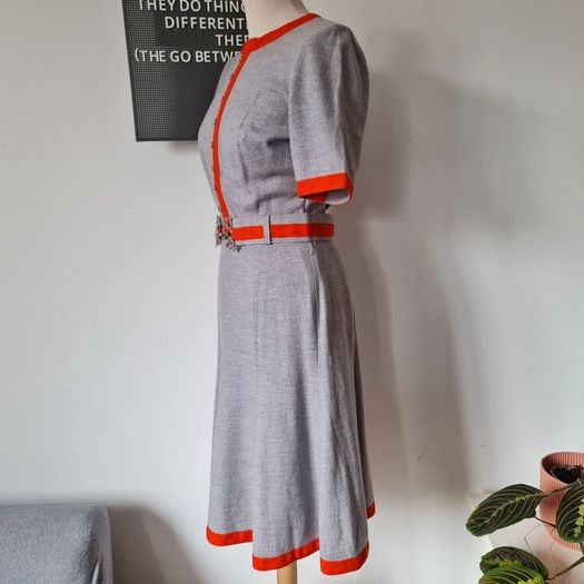 Vintage 1960s rare Colin Glascoe wool mod dress grey pillarbox red silver belt buckle / 1970s British designer Made in England S small
