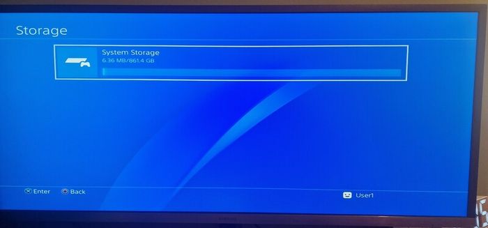 Sony playstation 4 pro 1tb 2 controller