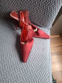Shoes, size 5 adult
