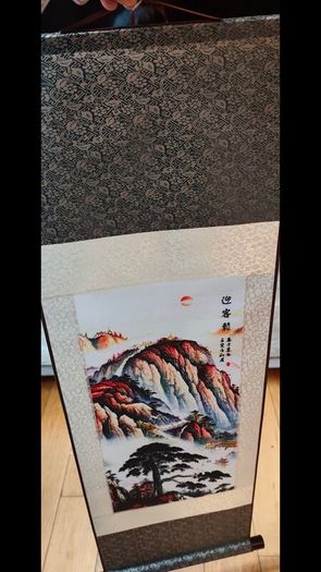 Hanging Scroll Framed Silk Mount