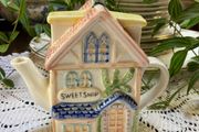 Collectable tea pot