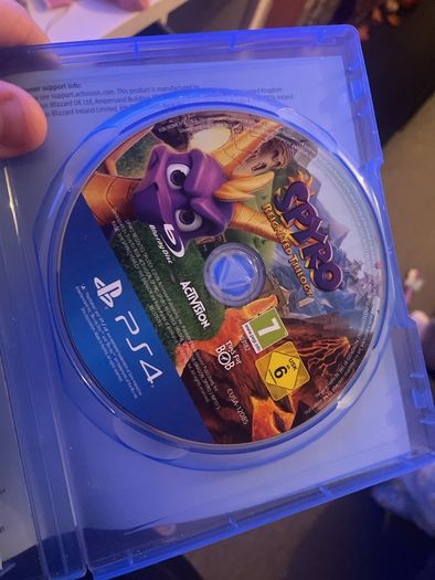 PS4 with 1 controller and 1 game 500gb