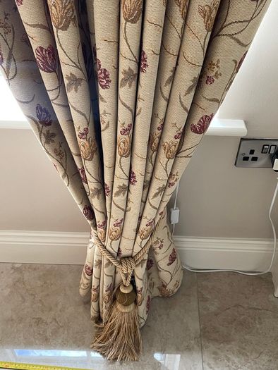 Curtina curtains, curtain pole & tie backs