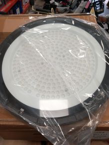 UFO LED LIGHT 200W (brand new in box)
