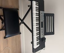 keyboard & stand with stool
