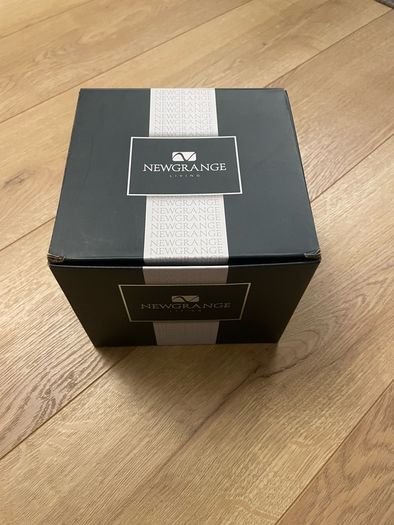 Brand New Gift-Boxed Newgrange Living iNet Ball Candleholder (BNWT)