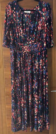 Jolie Moi maxi dress
