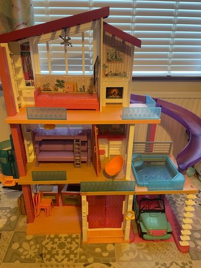 Barbie Dream House and Playsets