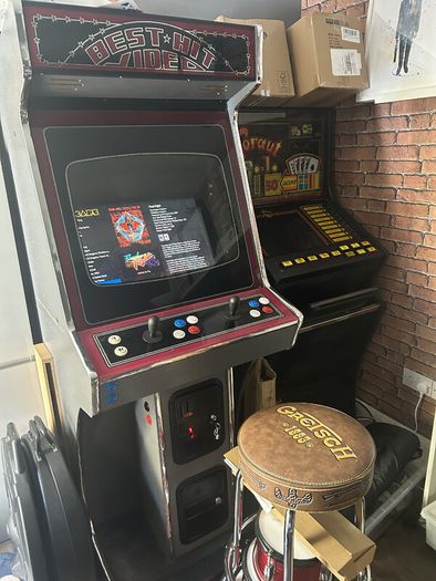 ARCADE MACHINE FOR SALE. LaunchBox Conversion with 10TB Game Library