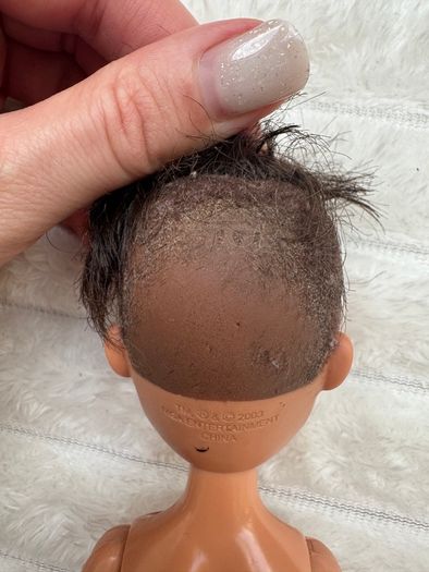 Bratz Boyz Dylan 2003 Left hand is too loose Used Please see photos