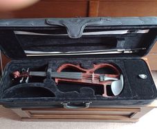 E-Violin 4/4 Harley Benton