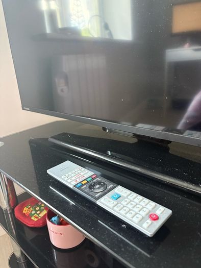 Toshiba 40''full Hd Vidaa Model 40lv3463db