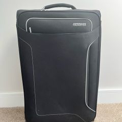 Large roller suitcase