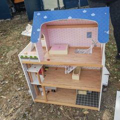 Doll House Free