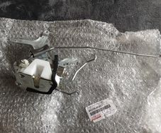 Genuine Toyota Yaris, 2001-2005 Part 69310-0d021 (lock Assy, Front Door, Rh)