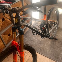 Mondraker foxy mountain bike
