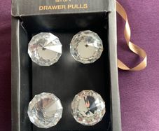 Drawer handles