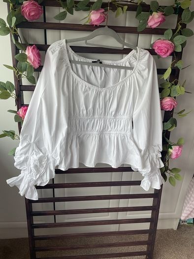 Bershka white 100% cotton long sleeve top medium