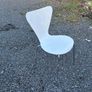 White 4 chairs Image 2
