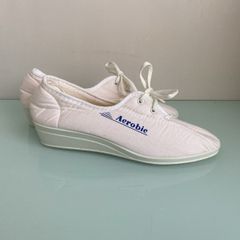 New Summer Shoes, size 4