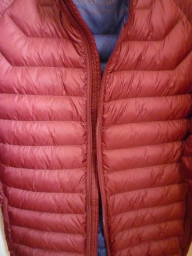 Spital Fields Gents Quilted Puffer Bomber  90% Down Puffer & 10% Feather Zipped Jacket coat. Medium. Colour Wine/burgundy/oxblood. Immaculate. Spitalfields
