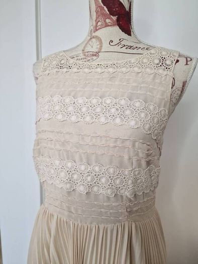 Oasis Dress