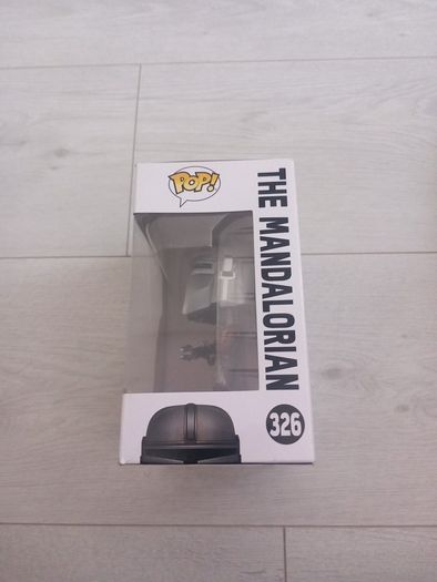 the mandalorian funko pop figure 326