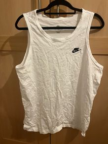 White tank top Nike size large