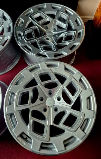 R20 5x120 Radi8 R8CM9 alloy wheels brand new