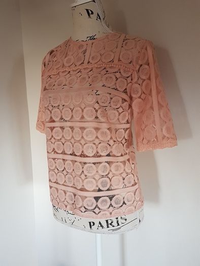 BNWT Size 8 Blush Top