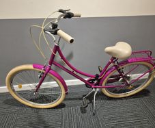 Lovely pink DHS Citadinne 2634 urban bicycle