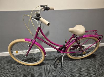 Lovely pink DHS Citadinne 2634 urban bicycle