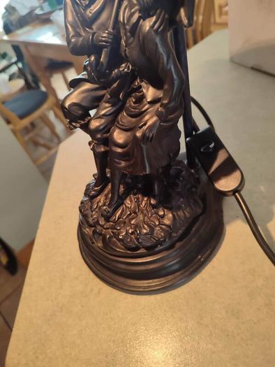 Figurine Table Lamp With Tulip Glass Shades  Retro 1990