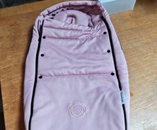 Bugaboo Cocoon Footmoof Bassinet Insert Pink Like New Newborn