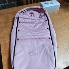 Bugaboo Cocoon Footmoof Bassinet Insert Pink Like New Newborn