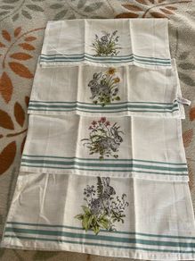 Ester napkins