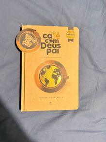 Book cafe com Deus pai